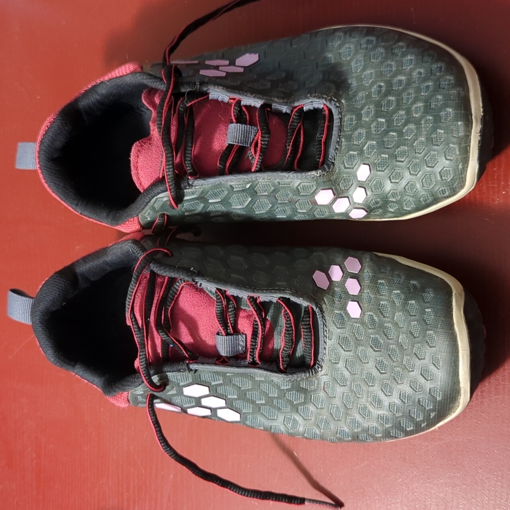 Vivo Barefoot Shoe Size 9/EU40.
